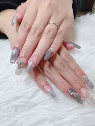 付け替えオフ無料/ケア込み/長さ出し10本まで◎【1本¥300】ワンカラー/ラメグラ💛