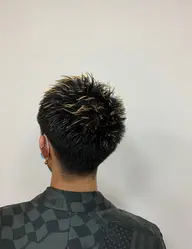 カット＋ハイライトブリーチ＋カラー