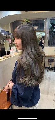 🌷🌸透明感のある寒色ヘアーへ変身させてみせます!落ち着いた色やグレージュ、寒色カラー得意です!😌