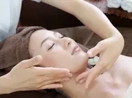 初回限定‼︎  フェイシャルエステ　⭐︎骨盤調整付き⭐︎