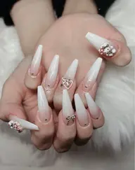 💅ロング長さ出し持ち込みデザインorアートやり放題＋小さいストーン付け放題