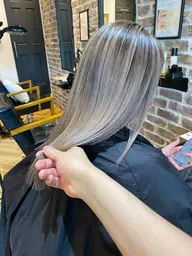 【半年持つ🌟】バレイヤージュ🧹 プリンが気にならないデザインカラー、ケアブリーチ、中間処理込👍