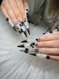 スーパーロングチップ長さだし＋アートやり、パーツ付け放題