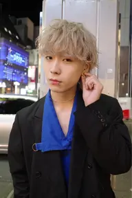 【 メンズクーポン学割】カット➕トリプルカラー(メンズホワイト系などブリーチ2回込み)➕MILBONtreatment