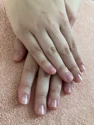 ネイル&ハンドケア✨磨いてピカピカ✨ネイル禁止な職場でも問題なし！当店人気のフェイスマスクのプレゼント付き♡