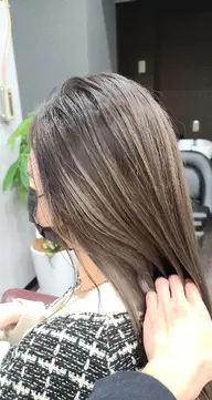 カット❤️透明感抜群ケラチンカラーエステ❤️最高級Aujuaトリートメント￥23,100→80%オフ🎵ロング料金なし⭐