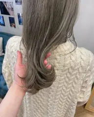 ブリーチ無しでも柔らかな色合い🍬イルミナカラー＋トリートメント🧢