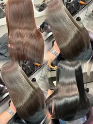 🫧うねりや広がりを抑える🫧うる艶ストレートパーマ+最新シルクトリートメント