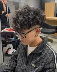 【40%以上オフ🔥】カット＋ハイライト(メッシュ)＋パーマ🔥