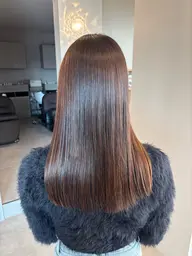 💖高校卒業生限定💖〔似合わせカット〕〔プラチナシルキーカラー〕〔髪質改善トリートメント付〕