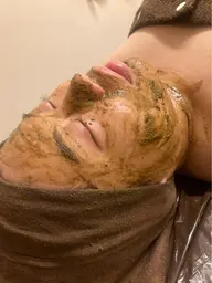 初めてでも安心!ハーブピーリング体験