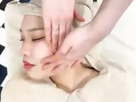 💛お顔剃り(眉カット込み)+フェイシャルエステ