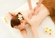 ★minimo特別価格★時間がないけど癒されたい方!! クイックアロママッサージ60分(上半身のみ)