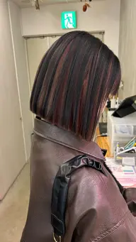 ブリーチ無しのデザインカラー🤍🖤（インナーカラー、イヤリングカラー、グラデーションなど）塗り分け料金込みのお値段です