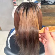 🩵ྀིブリーチ毛でもかけられる縮毛矯正🩵ྀིケア縮毛矯正✨️