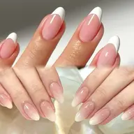 【モデル限定 4/11】今流行りのオフなしフレンチ＆グラデーションネイル⸝⸝⸝♡⚠️注意事項あり