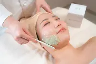 【ハーブ施術の効果を高めるなら】💎プレミアム💎 ヒト幹細胞×ハーブピーリング🌿