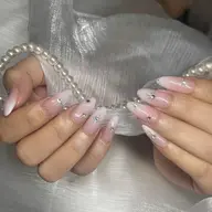 モデル限定価格|チップ・長さ出し・シンプルデザイン 4本デザイン(オフ追加料金1000円)