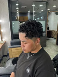 カット、パーマ込み