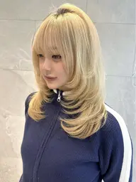 レイヤーカット+シャンプーブロー+1stpeトリートメント付✨️