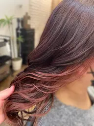 イヤリングカラー(インナーカラー)ダメージ抑えながらカラーさせて頂きます♪全体カラーは+3300円
