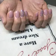 シンプルワンポイントネイル