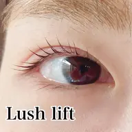 まつげパーマ上のみ　アイシャンプー、コーティング込み