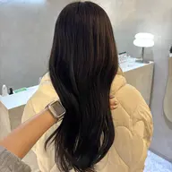 black color🐈‍⬛トーンダウンで透明感のある暗髪✨