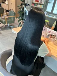 ストレートをかけて段差がついた髪も綺麗に!酸性ストレート➕毛先カット☆。.:*・゜