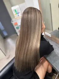 ケアブリーチ + ハイライト + カラー