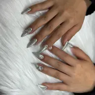 学生限定🌸長さ出し10本M​〜​L＋ワンカラー（学生証提示）