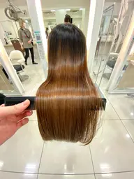 🌷カット+オージュア７stepトリートメント(ダメージによる歪みを改善)