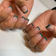 オフ無♡カラグラ、フレンチ《ベースはクリアカラー》【パラジェル＋500円​〜​】