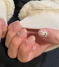 ☆4月☆ご新規様限定メニュー☘️3Dパーツ1個+ワンカラーorラメグラ🍀🎀パーツ付き✨