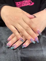 トレンドのマグネットネイル(オフあり)