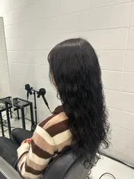 【パーマ➕カラー💎】ケアパーマと一緒にカラー🩷保湿トリートメント付き✨簡単スタイリングでイメチェン✨