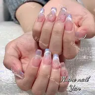 ★大人気ワンホンネイル／マグネットフレンチ＋2個パーツor10本ストーン、Vカット ¥7980★