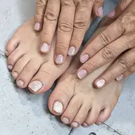 オフ無し【新規は500円オフ】ハンドネイル　ワンカラーまたはグラデーション