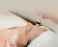 【毛穴洗浄】◆毛穴の奥の汚れや皮脂を徹底洗浄!