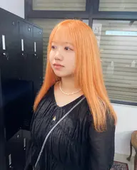 ✨ ケアブリーチ + カラー + 髪質改善トリートメント✨