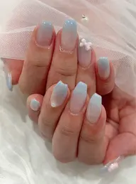カラーグラデーション🎀《オフ有✨》ウォーターケア＋パラジェルでの施術になります！