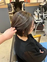 カット+ブリーチカラー（ハイライトorグラデーションカラー）