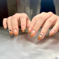 ✨ジェルオフなし✨ラメグラ／グラデーション　（甘皮ケア込み）