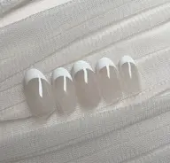 フレンチネイル