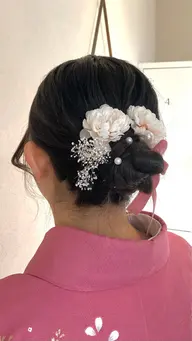 【卒業式メニュー‼️🎓💐】袴着付け + ヘアセットメニュー👘🫧