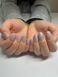 【オフ無料】トレンドカラーも多数♪ ワンカラー/ラメグラ