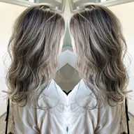 ハイライト＋カラー❣️ミニモから2回目以降の方❣️カット、トリートメント、追加可能❣️