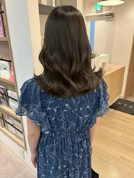 【ミニモ学割U24👩🏻‍🎓】ケアカラー＋高保湿トリートメント🫧ロング料金なし