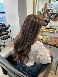 ❤️カット➕ハイライト➕トリートメント❤️