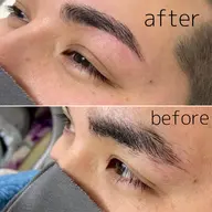 眉スタイリング　骨格に合わせてwaxで形を整えていきます！